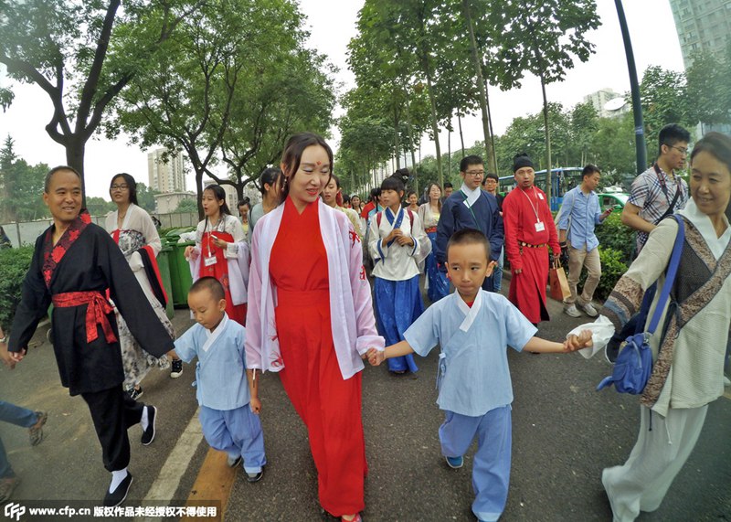 In Han-Kleidung durch Xi'an