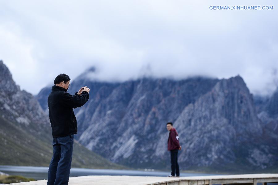 CHINA-QINGHAI-NIANBAOYUZE-SCENERY (CN)