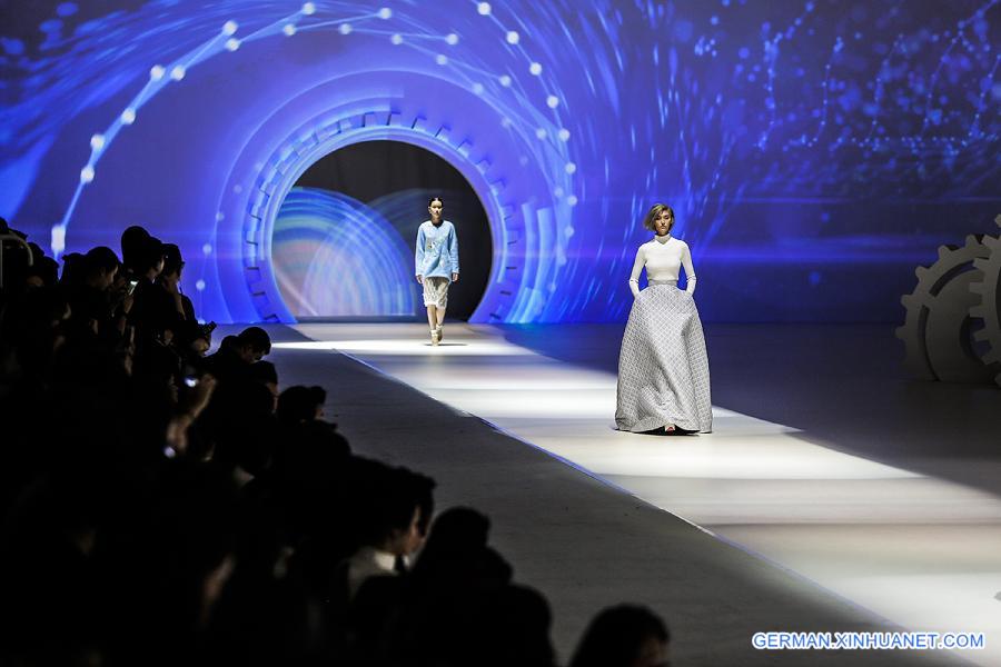 CHINA-BEIJING-FASHION SHOW (CN)