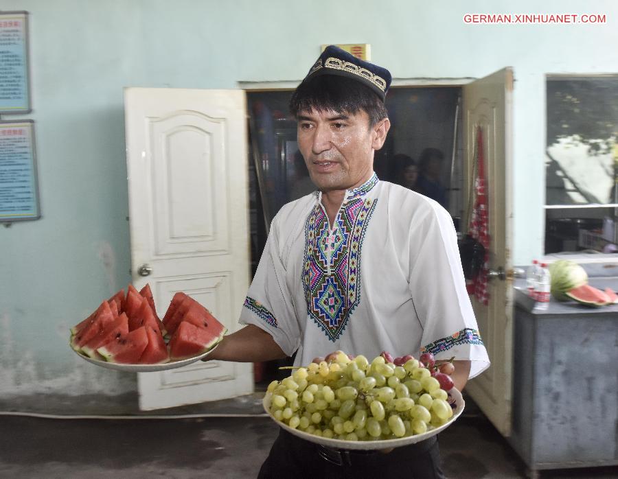 CHINA-XINJIANG-TURPAN-GRAPE-LIFE (CN)