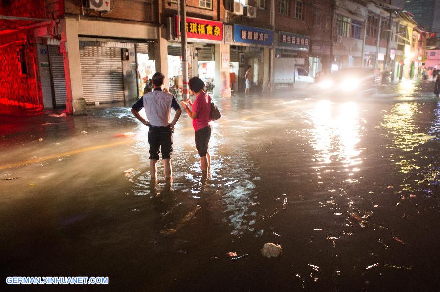 CHINA-XIAMEN-TYPHOON DUJUAN (CN)