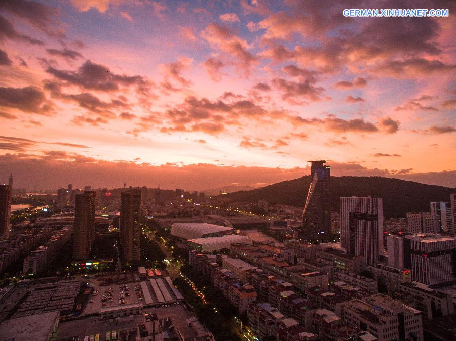 CHINA-XIAMEN-SUNSET GLOW (CN)