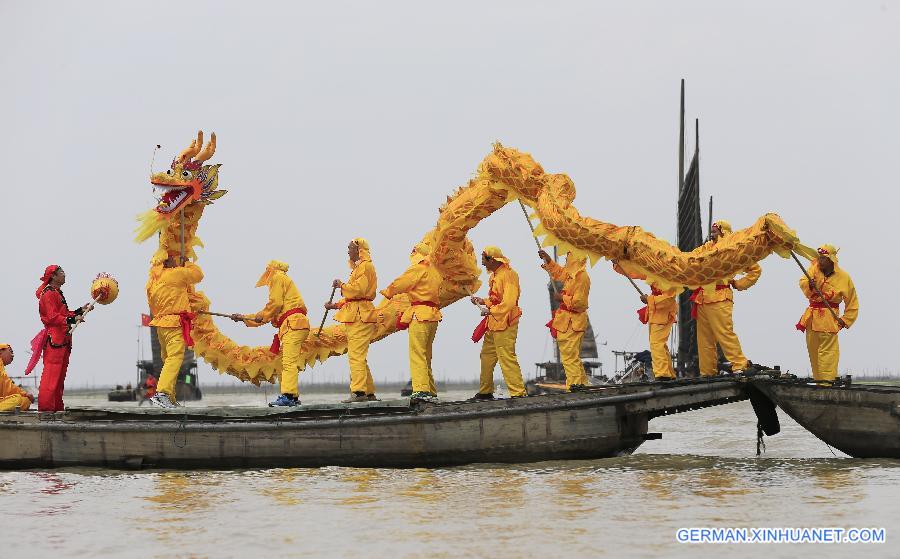 CHINA-JIANGSU-HONGZE-HAIRY CRAB FAIR (CN) 