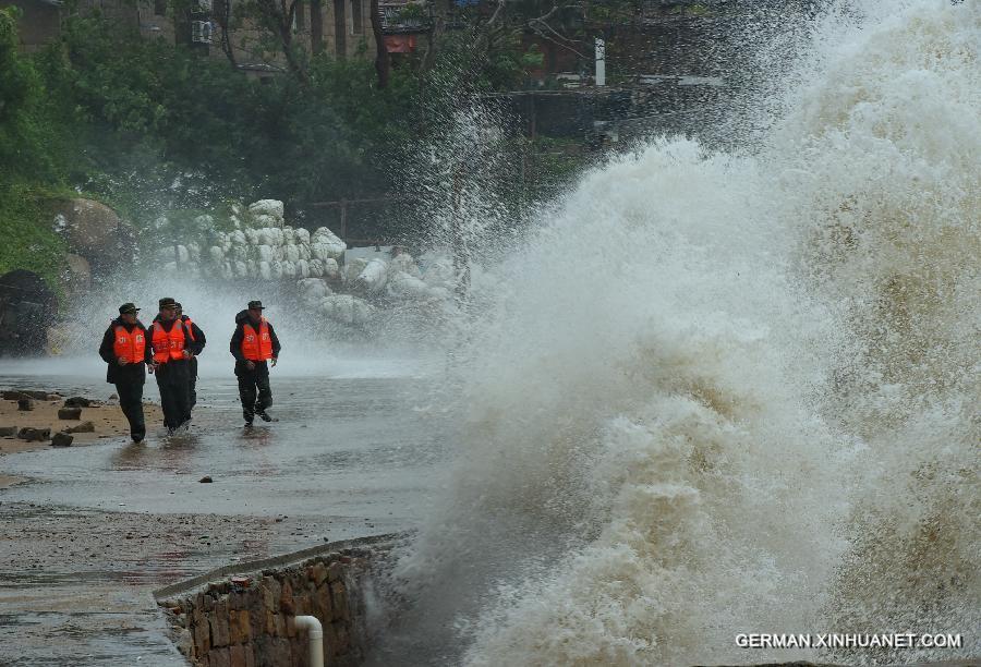 CHINA-FUJIAN-TYPHOON DUJUAN (CN)