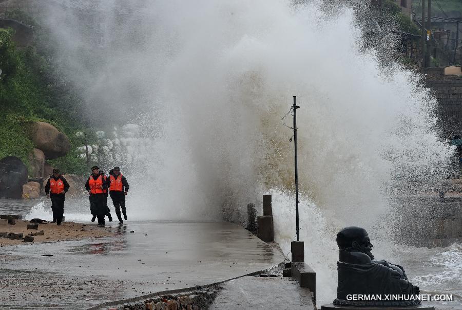 CHINA-FUJIAN-TYPHOON DUJUAN (CN)