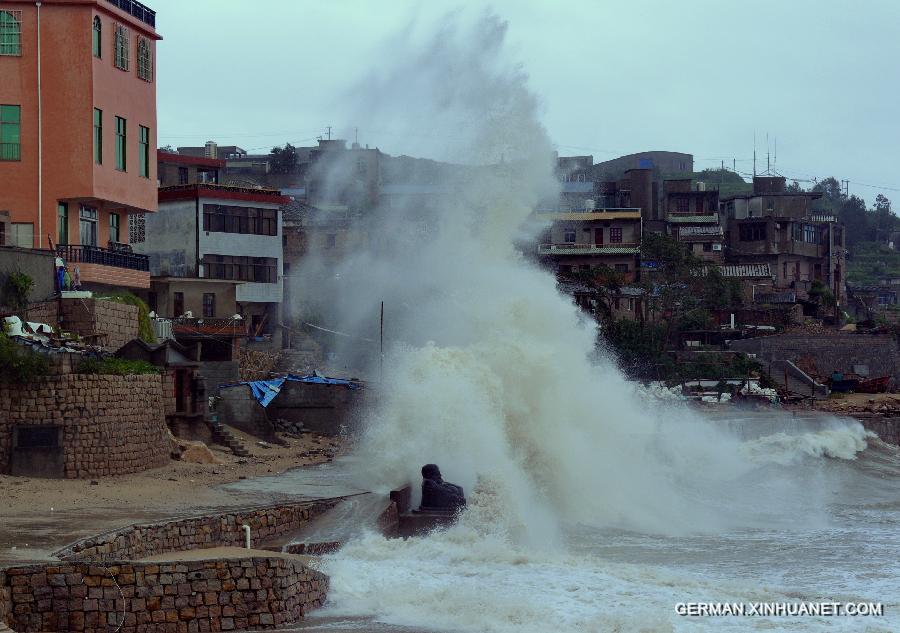 CHINA-FUJIAN-TYPHOON DUJUAN (CN)