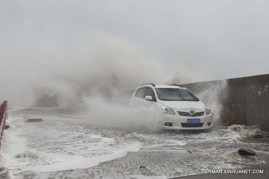 CHINA-FUJIAN-TYPHOON DUJUAN (CN)