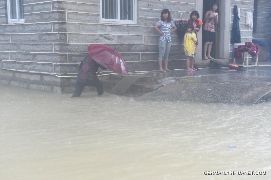 CHINA-FUJIAN-TYPHOON DUJUAN (CN)