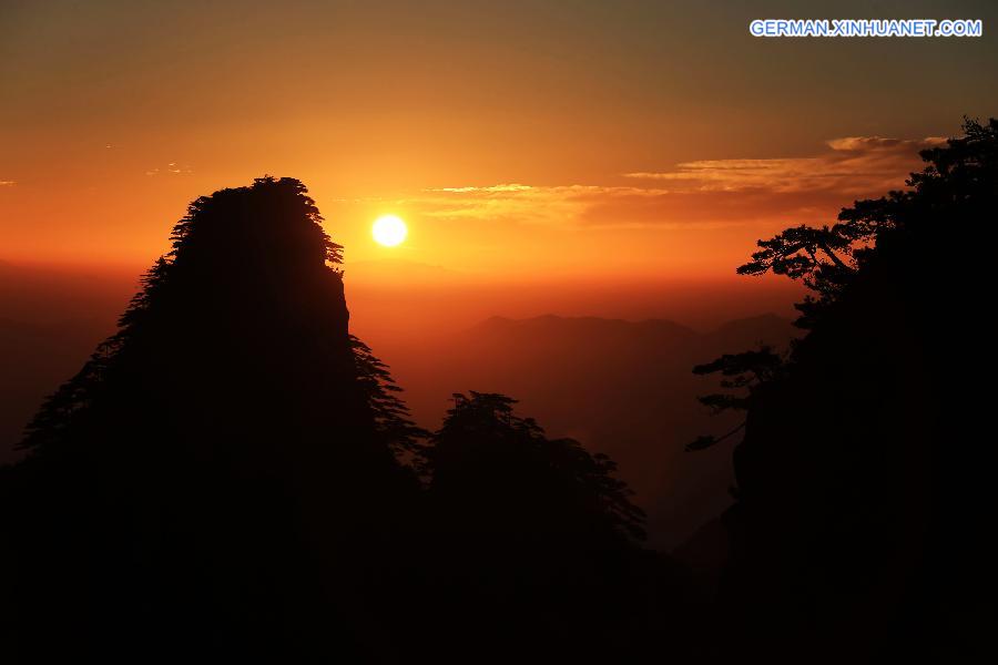 #CHINA-NATIONAL DAY HOLIDAYS-SCENES (CN)