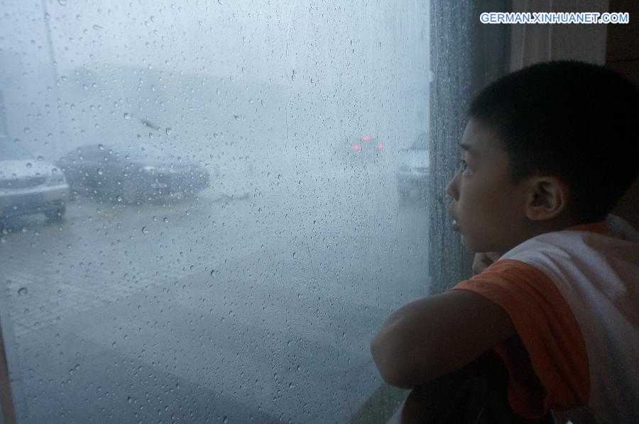 CHINA-ZHANJIANG-TYPHOON MUJIGAE (CN)