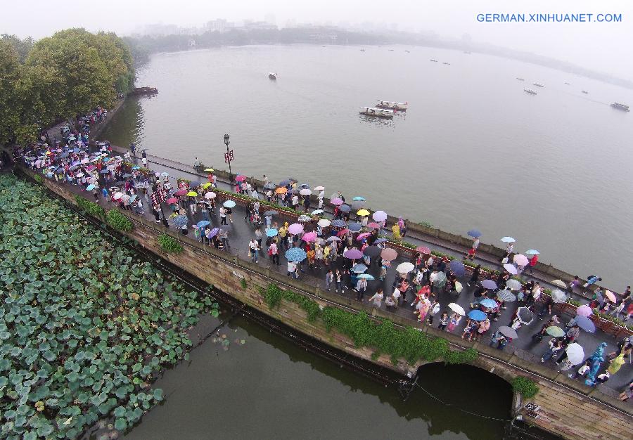 #CHINA-NATIONAL DAY HOLIDAYS-TOURISM (CN)