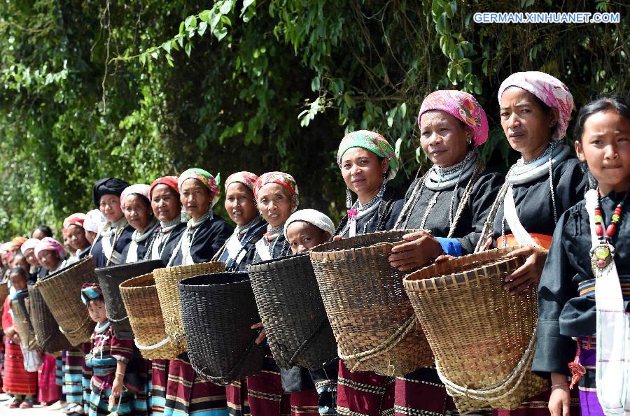 CHINA-KUNMING-WA ETHNIC GROUP-TRADITIONAL FESTIVAL (CN)