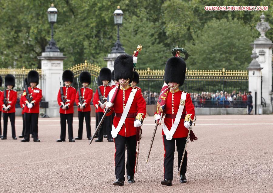 BRITAIN-LONDON-ROYAL GUARDS-CHANGING CEREMONY 