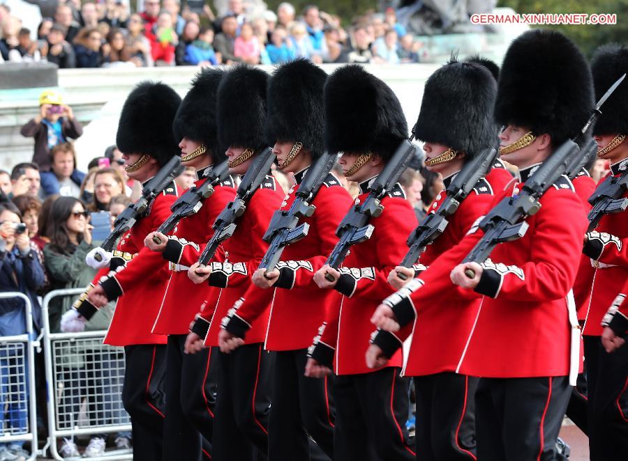 BRITAIN-LONDON-ROYAL GUARDS-CHANGING CEREMONY 