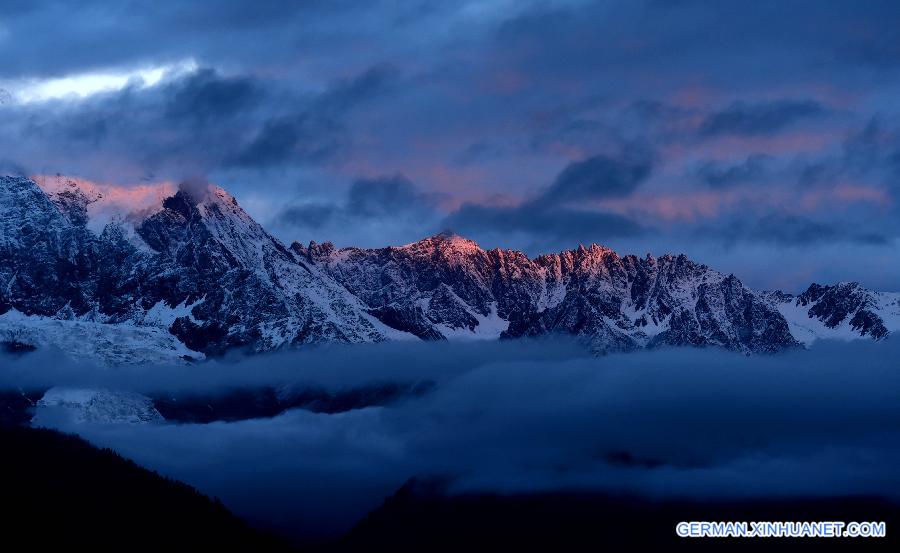 CHINA-YUNNAN-DEQIN-MEILI SNOW MOUNTAIN (CN) 