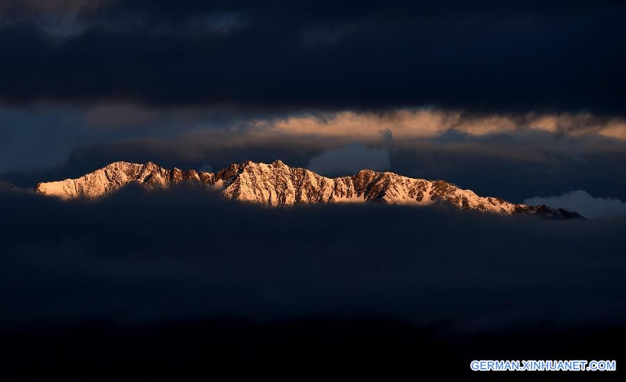 CHINA-YUNNAN-DEQIN-MEILI SNOW MOUNTAIN (CN) 