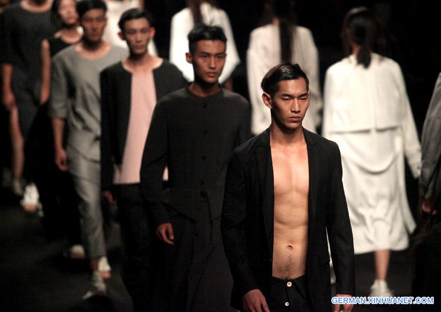 #CHINA-SHANGHAI-FASHION WEEK(CN)