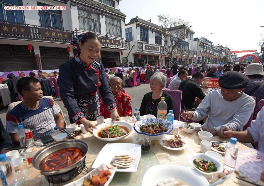 #CHINA-JIANGSU-HONGZE-LONG TABLE BANQUET (CN)