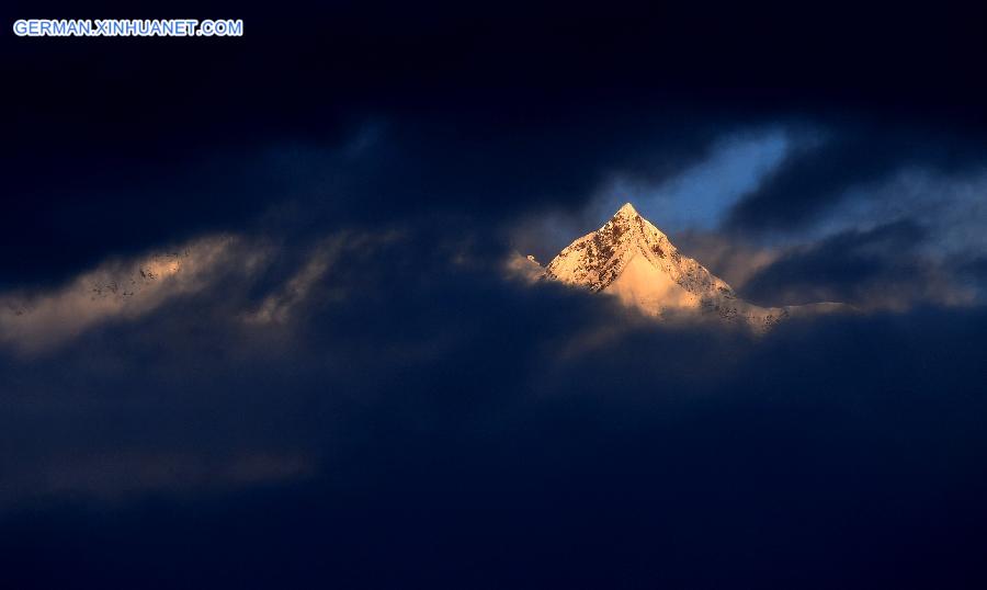 WEEKLY CHOICES OF XINHUA PHOTO