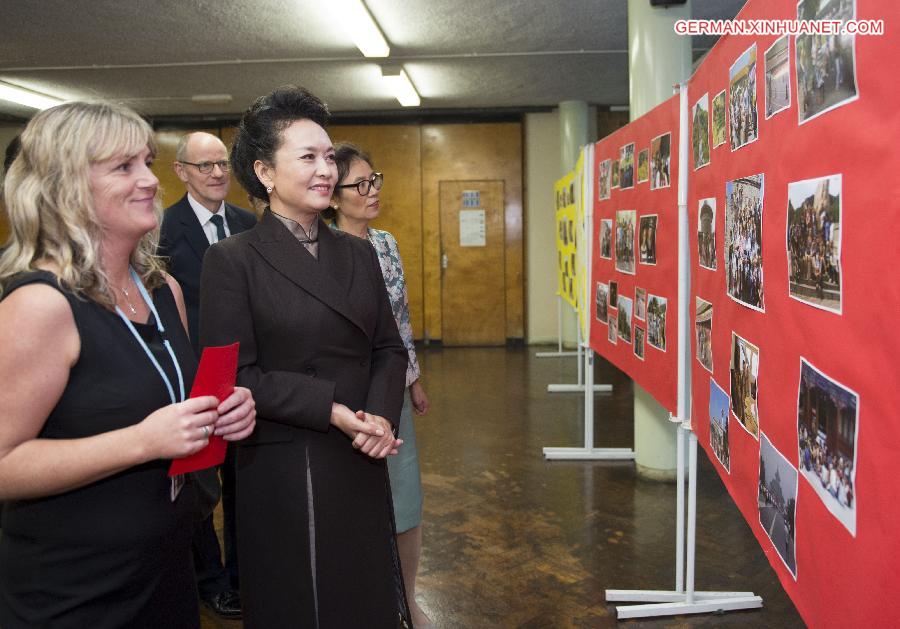 BRITAIN-LONDON-CHINA-PENG LIYUAN-FORTISMERE SCHOOL