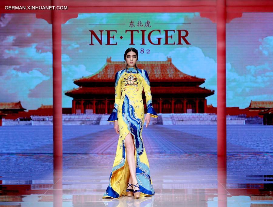 CHINA-BEIJING-FASHION WEEK-NE TIGER-QIPAO (CN)