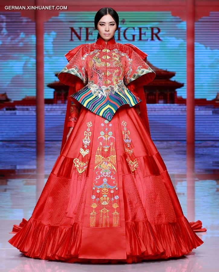 CHINA-BEIJING-FASHION WEEK-NE TIGER-QIPAO (CN)