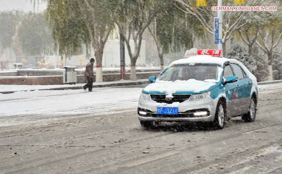 （生态）（1）甘肃河西走廊现降雪天气