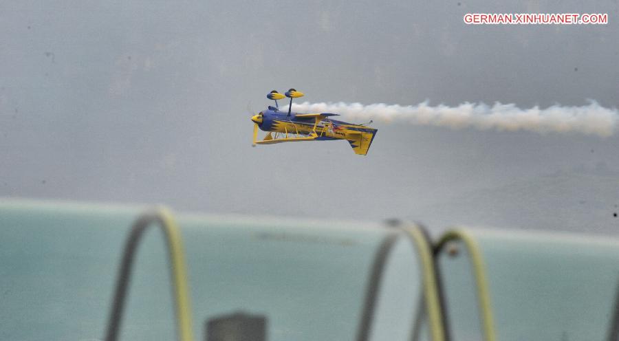 CHINA-HUNAN-AVIATION-AEROBATICS (CN)