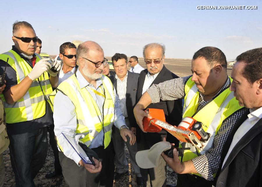 EGYPT-RUSSIA-PLANE-CRASH-PM-SHERIF ISMAIL-BLACK BOX