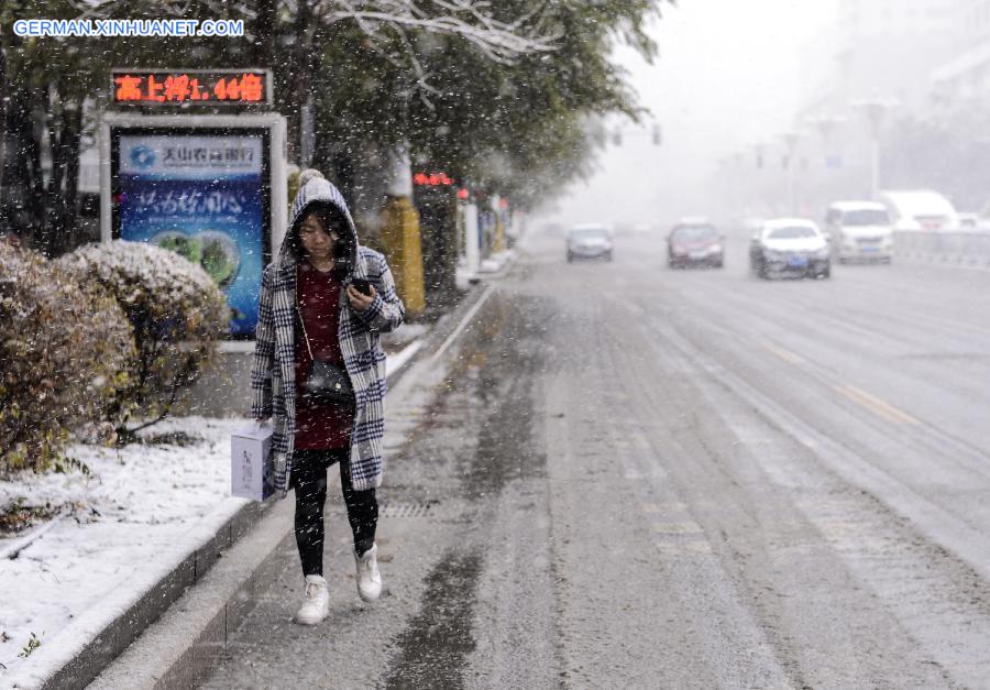 CHINA-URUMQI-SNOW (CN)