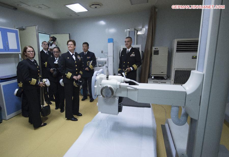 （国际）（4）中国海军和平方舟医院船访问美国圣迭戈