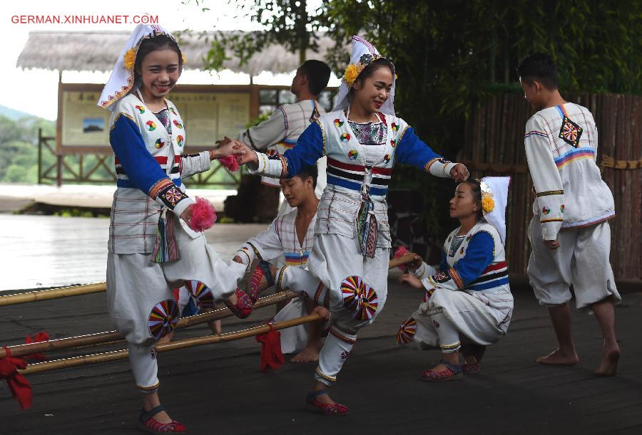 CHINA-YUNNAN-JINO ETHNIC GROUP (CN)