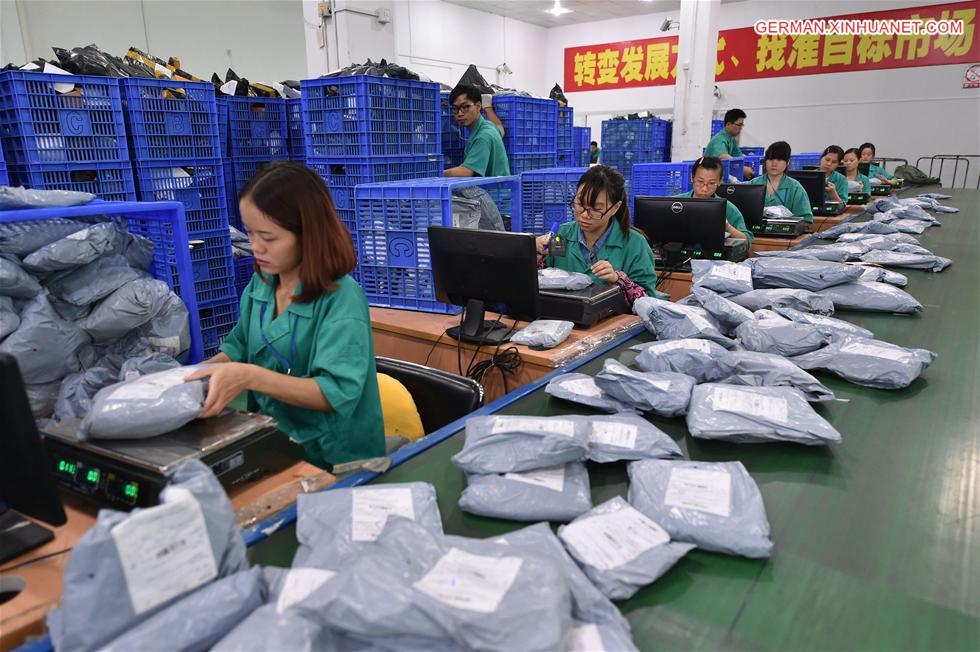 CHINA-GUANGDONG-SINGLES'DAY SHOPPING-DELIVERY (CN)