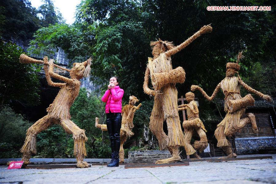 #CHINA-CHONGQING-STRAW FIGURES-FESTIVAL(CN)