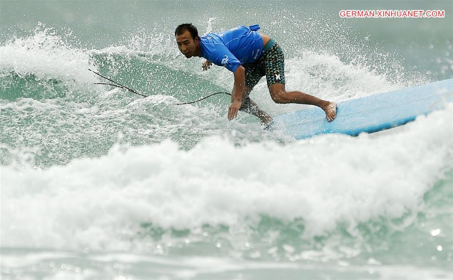 **CHINA-HAINAN-SURFING (CN)