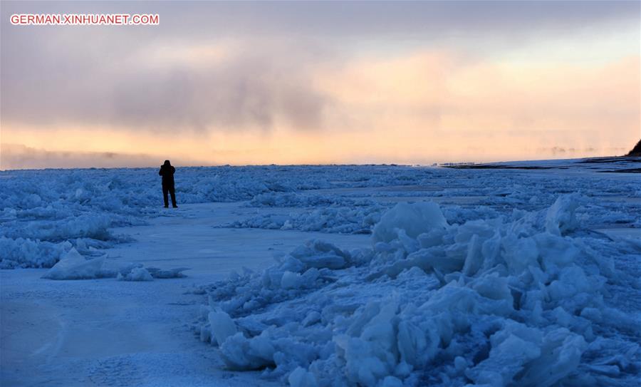 #CHINA-HEILONGJIANG RIVER-FROZEN (CN)