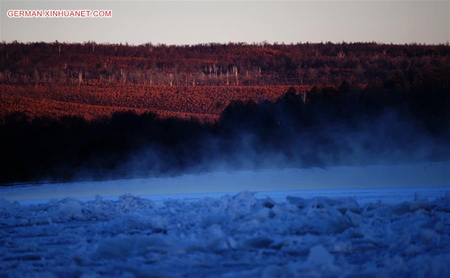 #CHINA-HEILONGJIANG RIVER-FROZEN (CN)