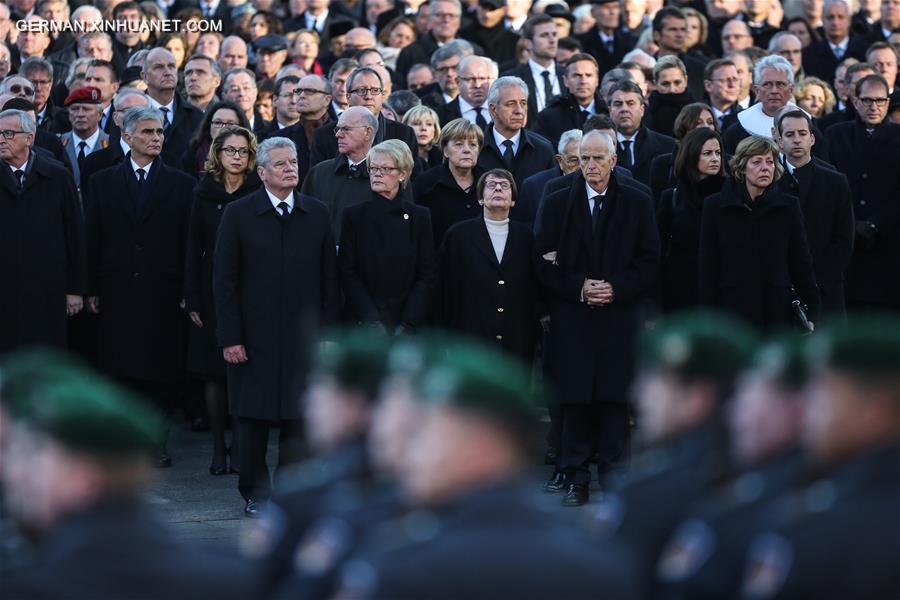 GERMANY-HAMBURG-SCHMIDT-FUNERAL