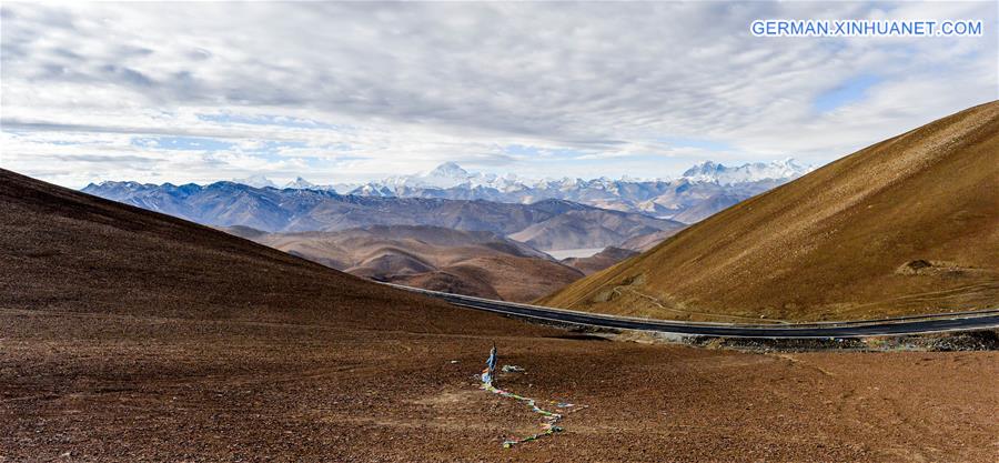 CHINA-TIBET-MOUNT EVEREST-SCENERY (CN)