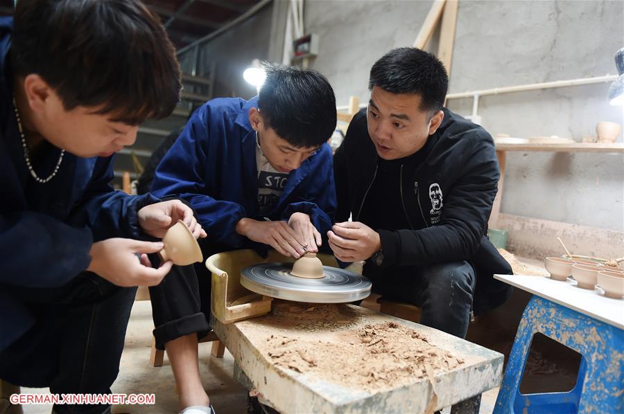 CHINA-ZHEJIANG-LONGQUAN CELADON MAKER (CN)