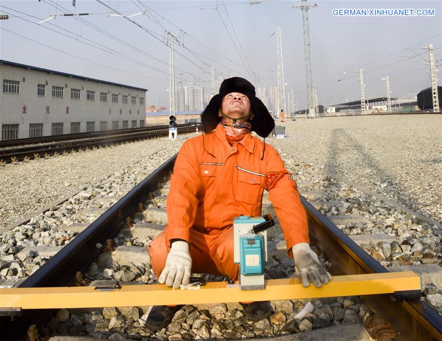 CHINA-XINJIANG-NANJIANG-RAILWAY-MAINTENANCE (CN)