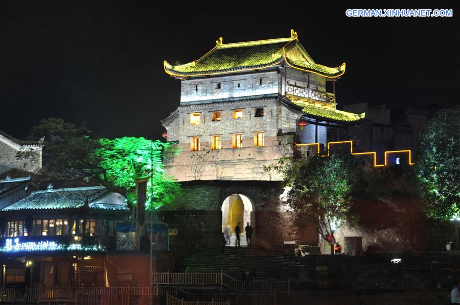 CHINA-HUNAN-FENGHUANG-NIGHT VIEW (CN) 