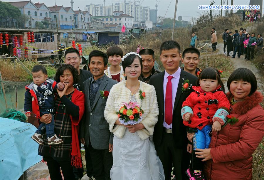 CHINA-ZHEJIANG-HUZHOU-FISHING BOAT-WEDDING (CN)