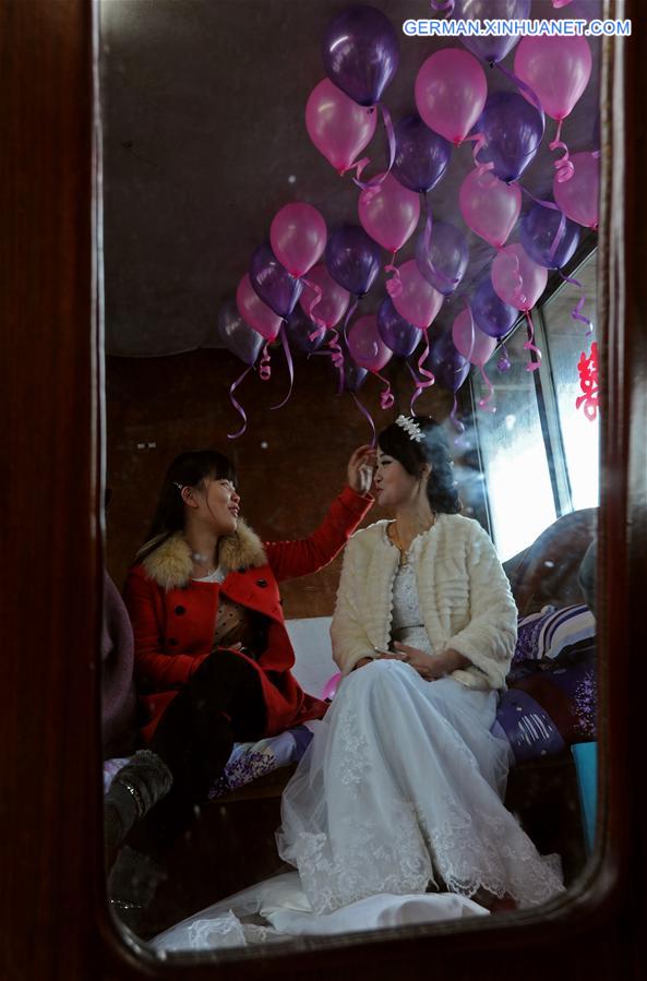 CHINA-ZHEJIANG-HUZHOU-FISHING BOAT-WEDDING (CN)