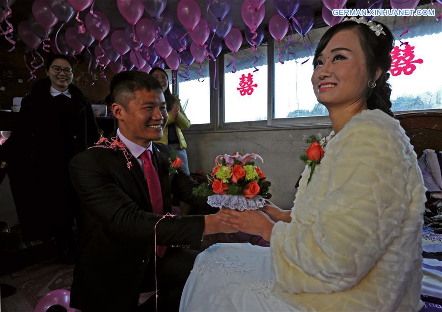 CHINA-ZHEJIANG-HUZHOU-FISHING BOAT-WEDDING (CN)