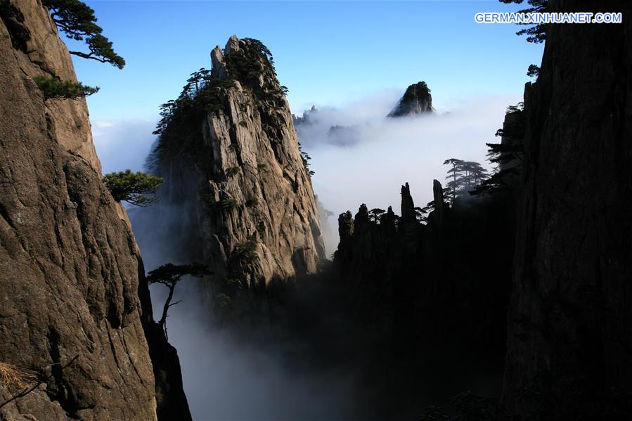 #CHINA-ANHUI-HUANGSHAN MOUNTAIN-CLOUD (CN)