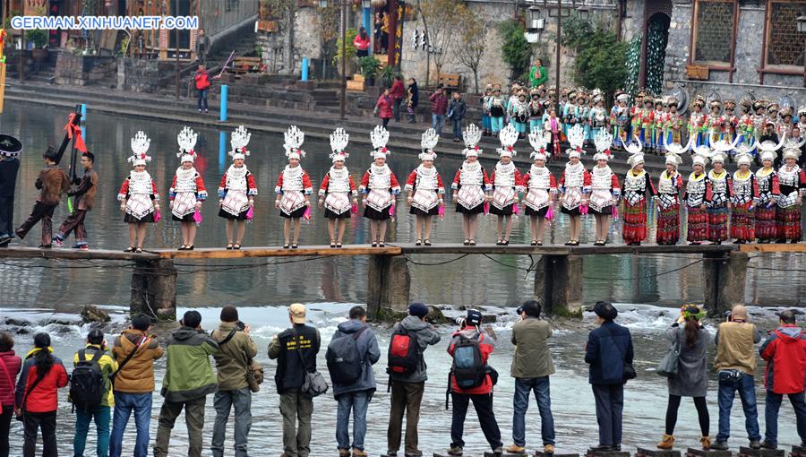 CHINA-HUNAN-FENGHUANG-COSTUME FESTIVAL(CN)