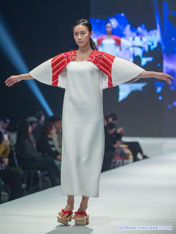 #CHINA-BEIJING-FASHION SHOW (CN) 