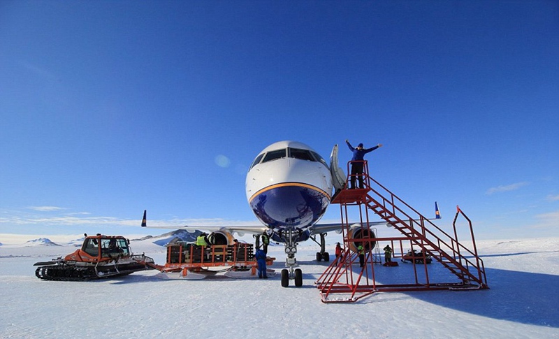 Boeing 757 landet erstmals in der Antarktis