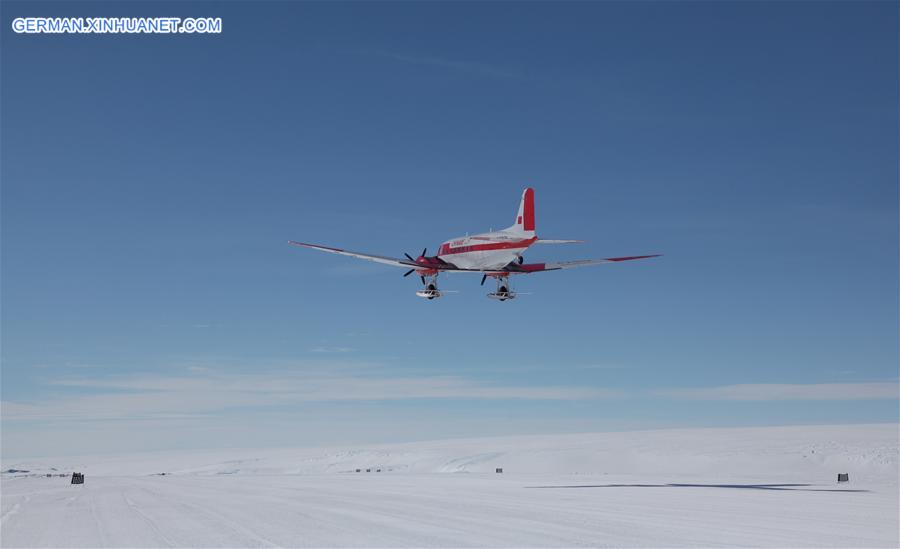 CHINA-ANTARCTICA-ZHONGSHAN STATION-AIRPLANE TRIAL FLIGHT (CN)